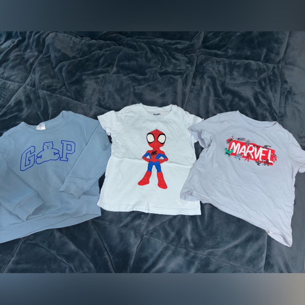 GAP and old navy Kids Sweatshirt and Marvel Tees - Blue, White, Gray